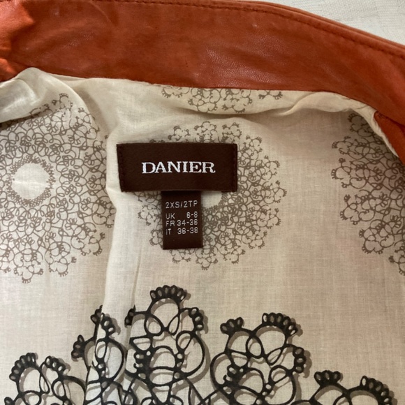 Danier burnt orange tan genuine leather jacket XXS zippered pockets - Picture 2 of 6